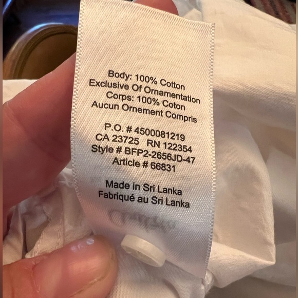 ARITZIA button down shirt 🤍🩵 - Picture 9 of 9